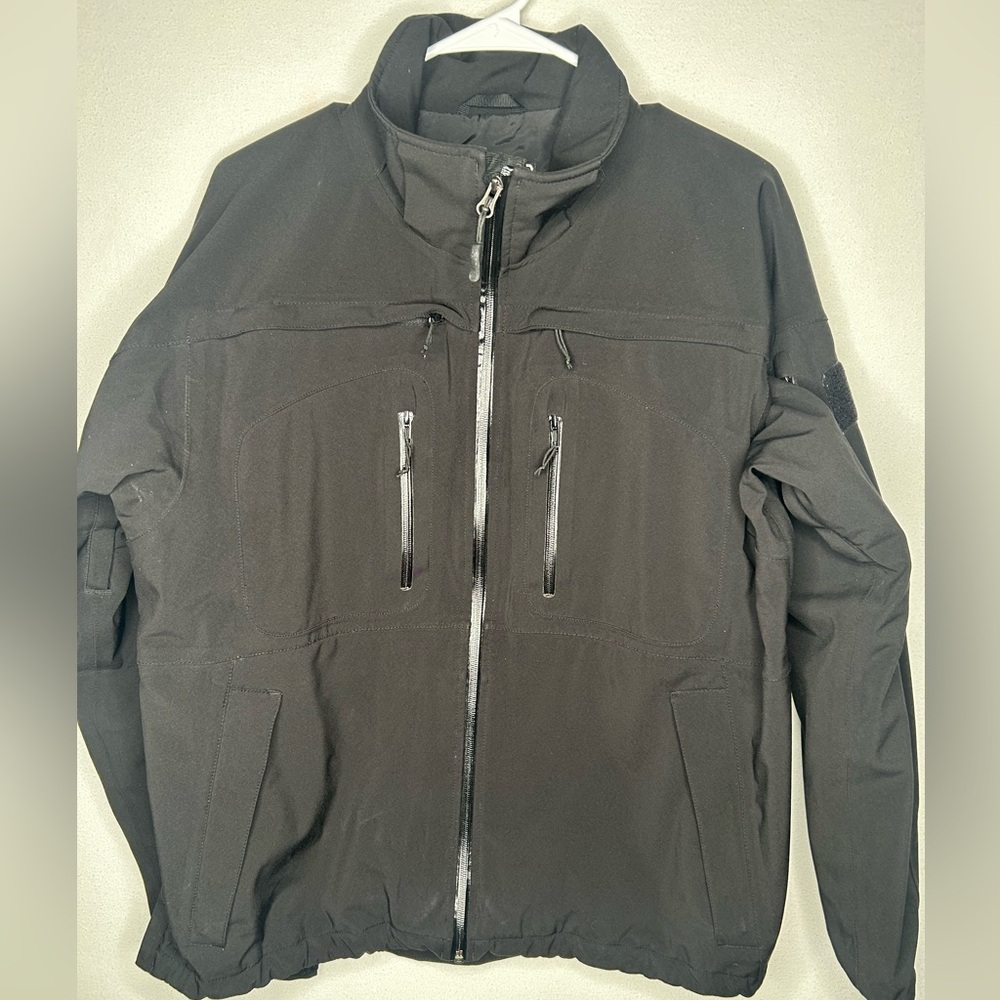 5.11 Tactical Sabre Jacket 2.0 Men XL Military Black Covert Seam Sealed no hood